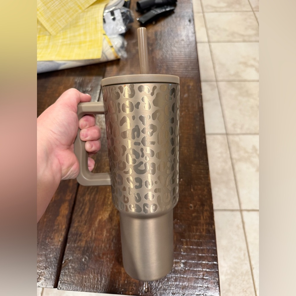 Simple modern like new trek tumbler 40oz